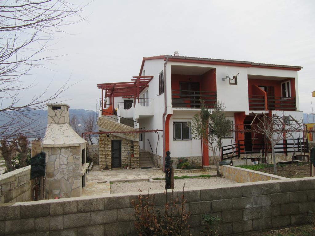 Apartments Leon Ražanac 外观 照片