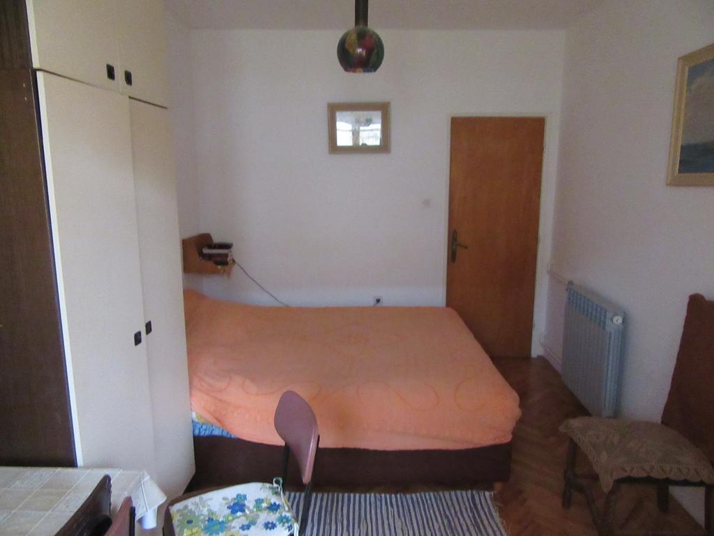 Apartments Leon Ražanac 外观 照片