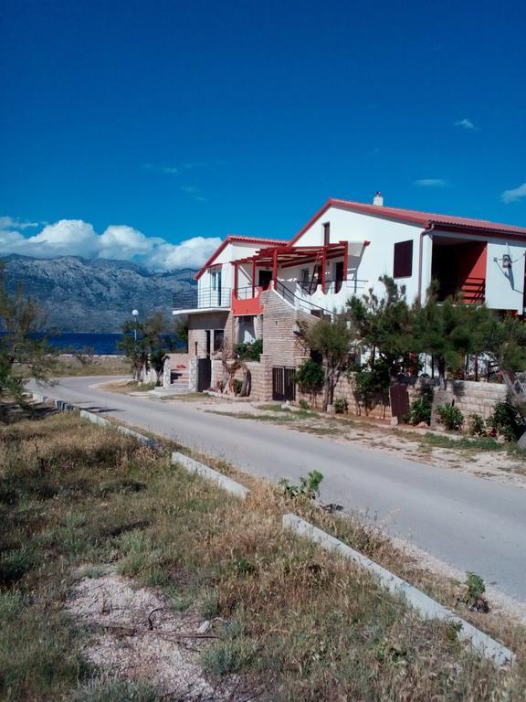 Apartments Leon Ražanac 外观 照片