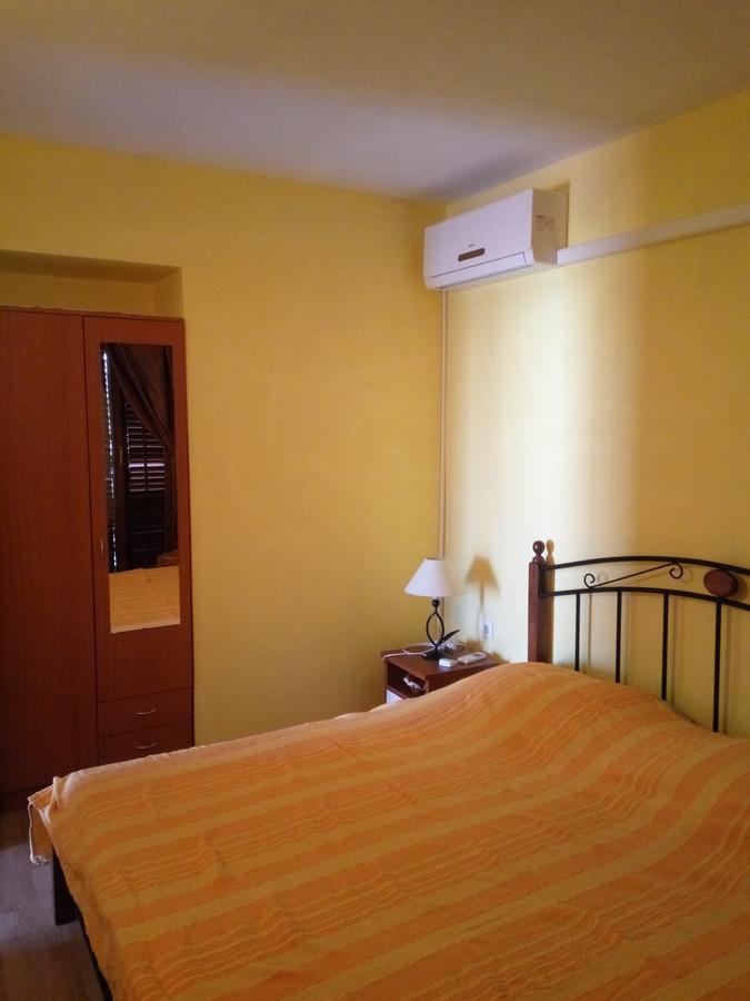 Apartments Leon Ražanac 外观 照片