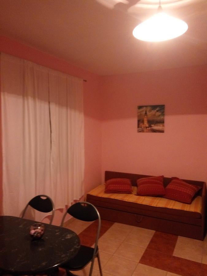 Apartments Leon Ražanac 外观 照片